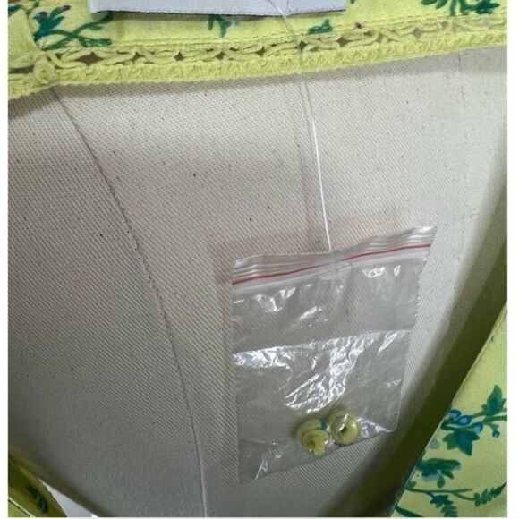 NWT ASOS Satin Mini Dress w/ Lace Trim Detail Button Front in Ditsy Floral Sz 12 - Picture 10 of 10